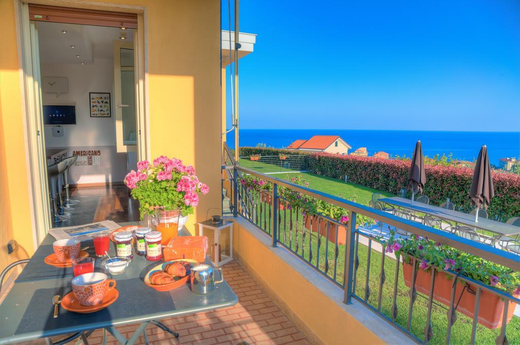 Appartamenti Villa Il Poggiolo Diano Marina Kültér fotó